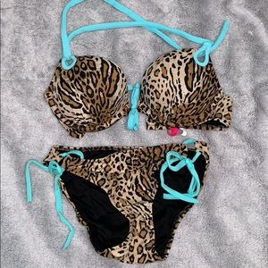 Victoria’s Secret bikini